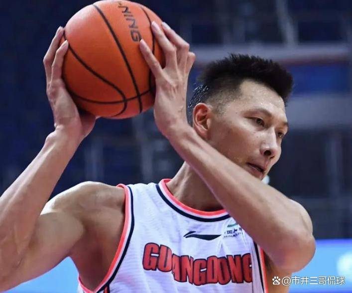 雄鹿险胜魔术,易建联统治全场 雄鹿险胜魔术,易建联统治全场