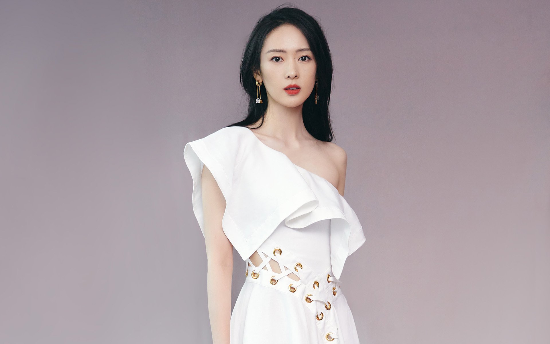 开云体育app-寂静与强音，当突尼斯压哨绝响，富安健洋在更大的舞台证明核心价值