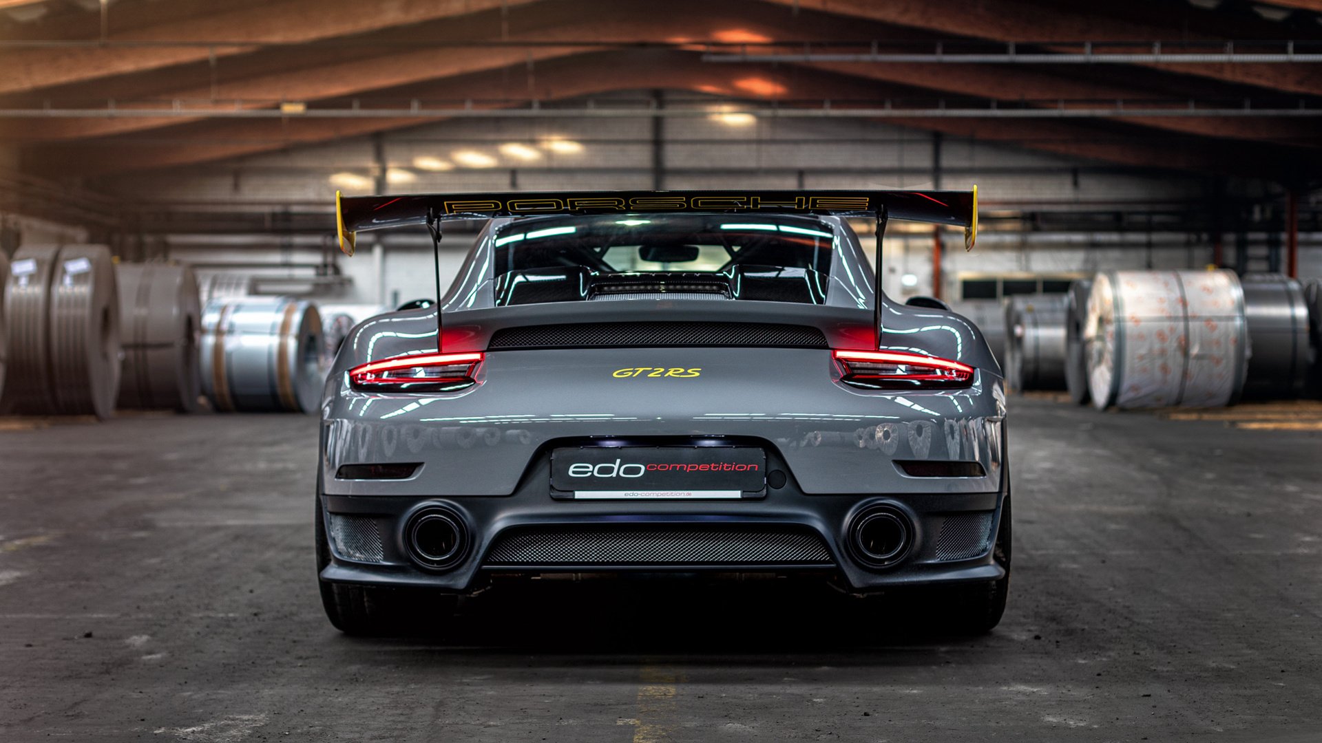 终极疯狂，上帝与亡灵，在平行时差里点燃足球祭坛